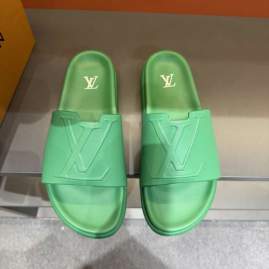 Picture of Louis Vuitton Slippers _SKULVsz38-45mnq0242663